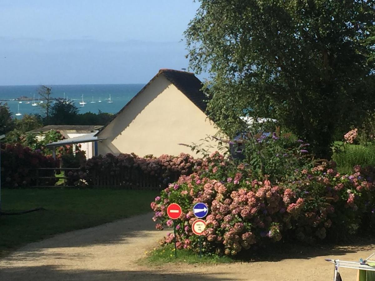 Tente 3 Chambres, Petit Camping Familial Vue Mer Плестен-ле-Грев Экстерьер фото